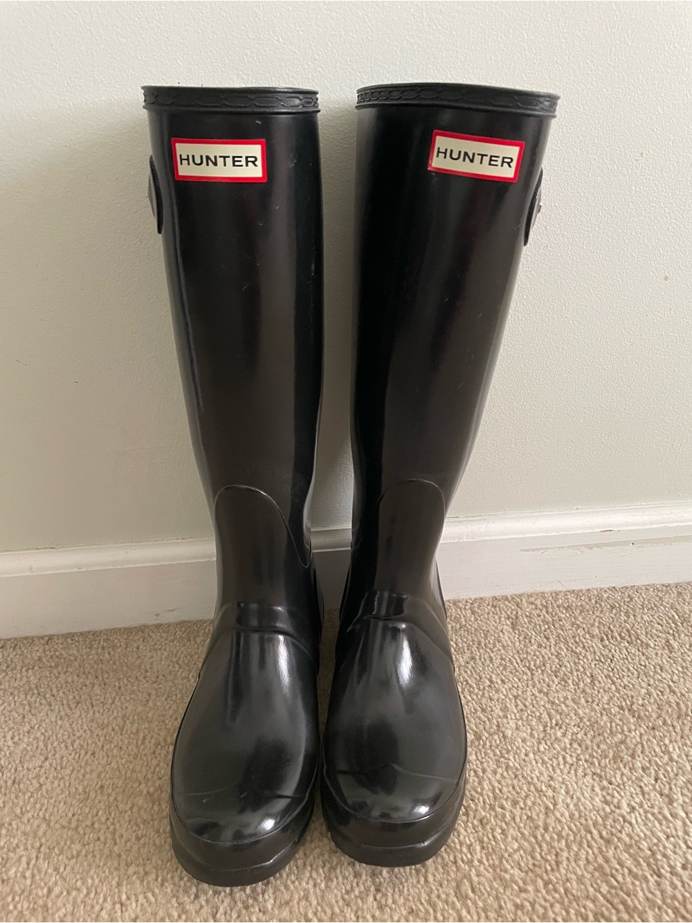 Hunter Tall Gloss Black Rain Boots with Red Logo